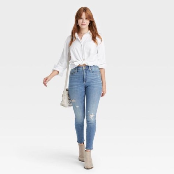 High-Rise Skinny Jeans (Medium Wash) - Picture 3 of 10